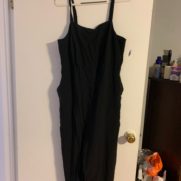 Black romper size 1X Old Navy - Picture 2 of 2